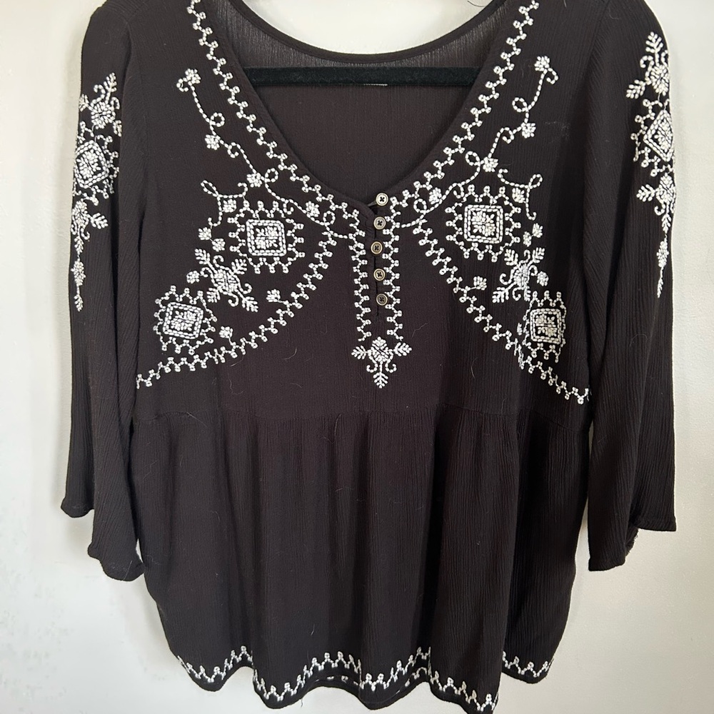 Boho neutral black gauze tunic with white embroidery. XL, baby doll style